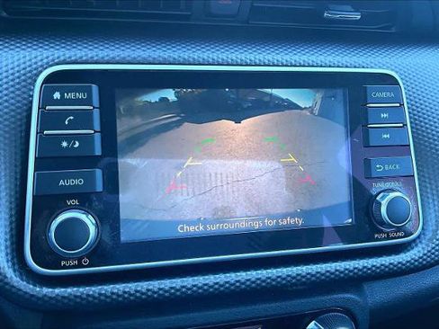 Certified 2020 Nissan Kicks SV image 25