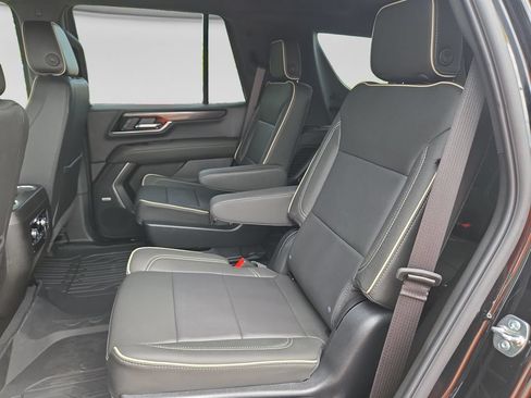 New 2026 GMC Yukon Elevation w/ LPO, Elevation Black Package AWD/4WD image 35