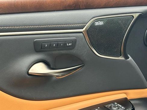 Used 2023 Lexus ES 350 Premium image 16