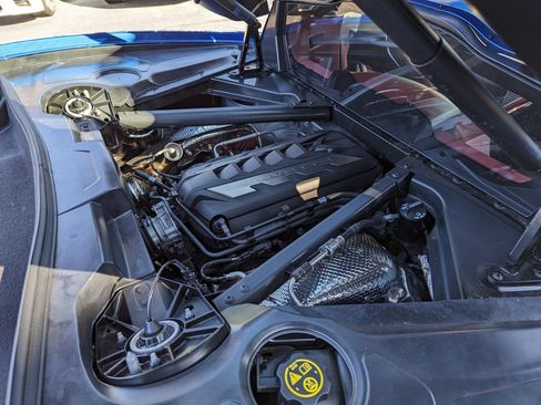 Used 2021 Chevrolet Corvette Stingray Premium Cpe w/ Z51 Performance Package image 41