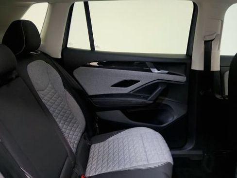 Used 2026 Volkswagen Tiguan S FWD image 38