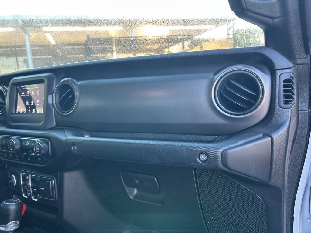 Used 2022 Jeep Gladiator Sport AWD/4WD image 24
