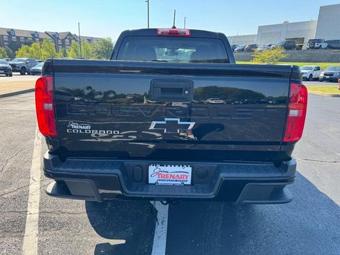Used 2022 Chevrolet Colorado W/T w/ Custom Special Edition RWD image 4