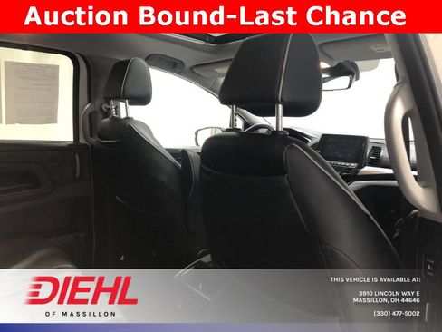 Used 2023 Honda Odyssey Elite image 12