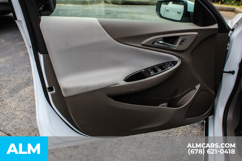 Used 2025 Chevrolet Malibu LT FWD image 35