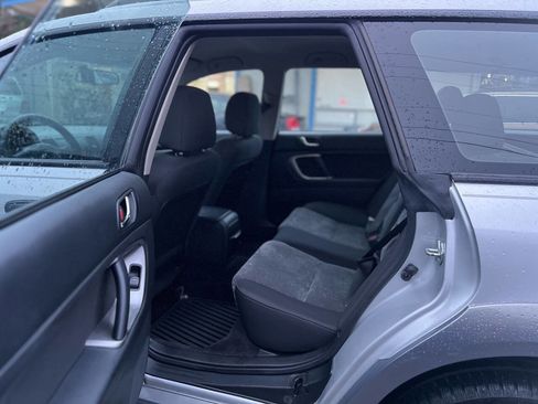 Used 2005 Subaru Outback 2.5i image 19