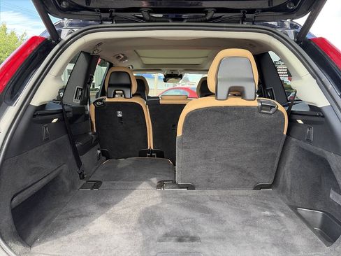 Used 2016 Volvo XC90 T8 Inscription AWD/4WD image 9