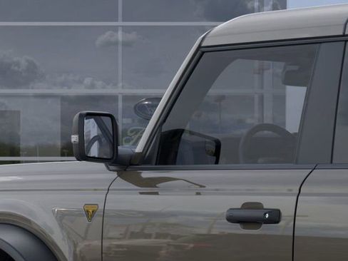 New 2025 Ford Bronco Badlands image 23