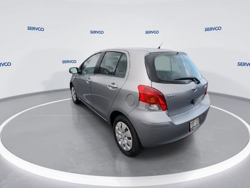 Used 2011 Toyota Yaris image 6