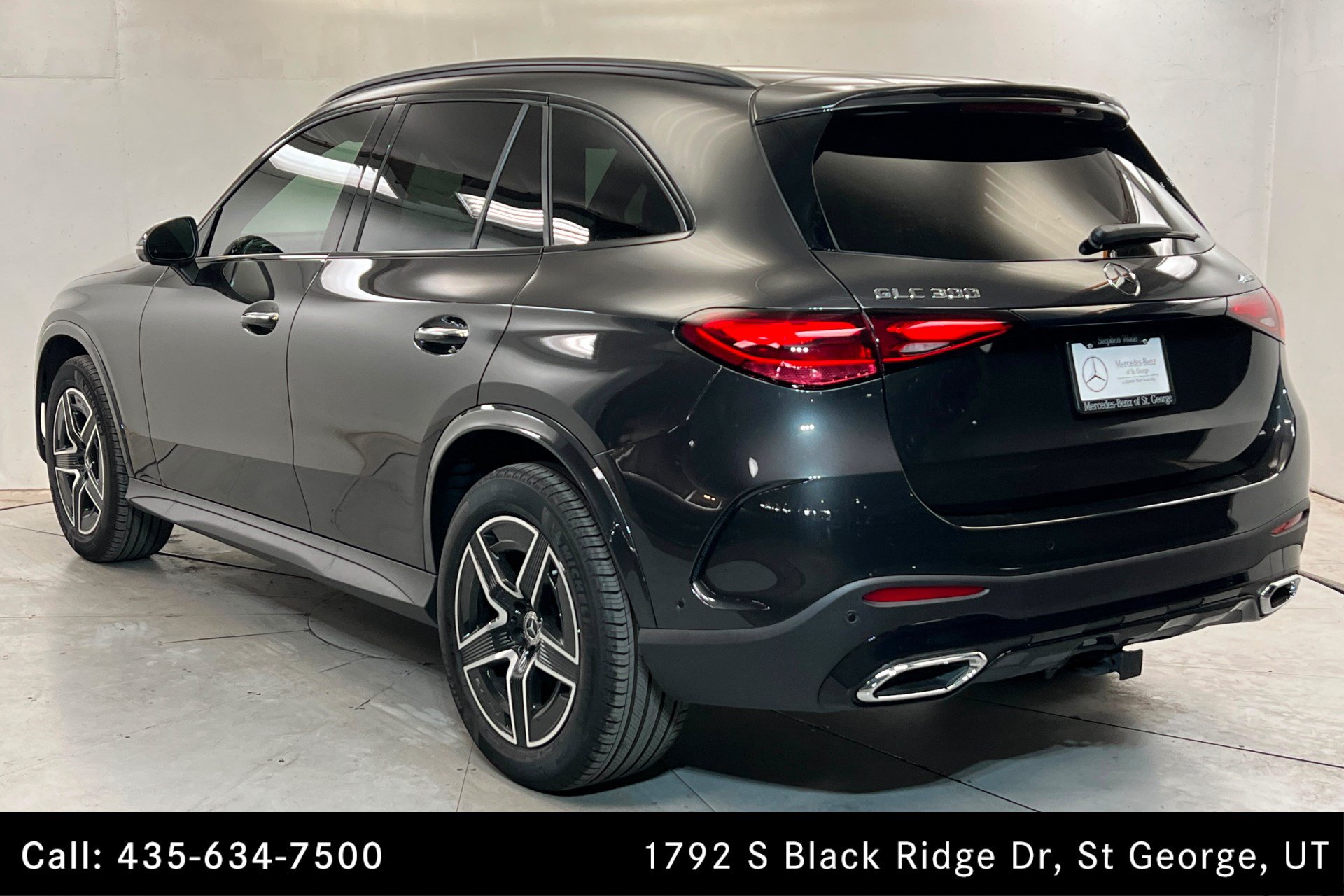 Certified 2026 Mercedes-Benz GLC 300 4MATIC image 3