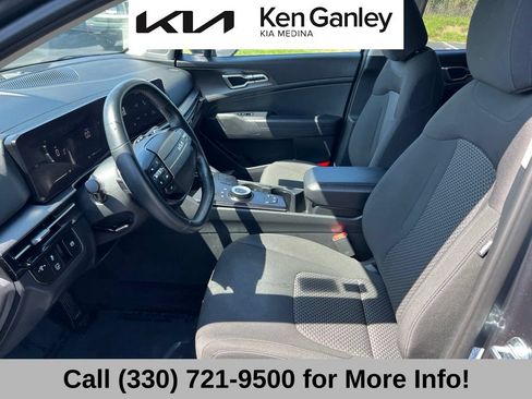 Certified 2026 Kia Sportage LX FWD image 40