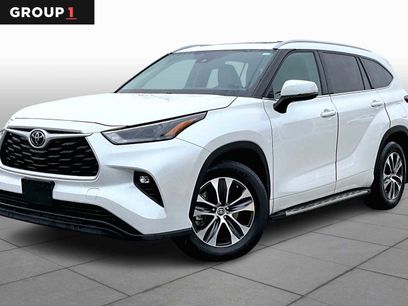 Used 2022 Toyota Highlander XLE