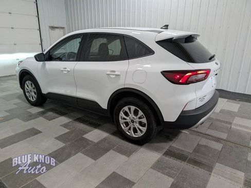 Used 2025 Ford Escape Active image 2