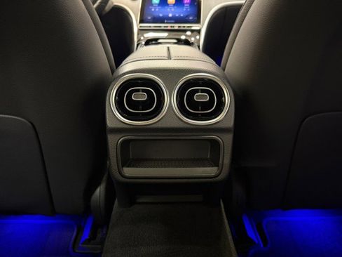 Certified 2025 Mercedes-Benz C 300 Sedan image 21