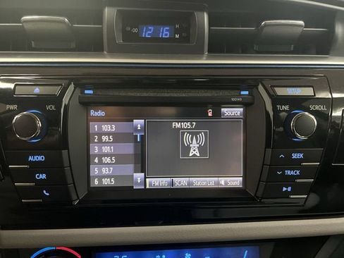 Used 2014 Toyota Corolla LE FWD image 13