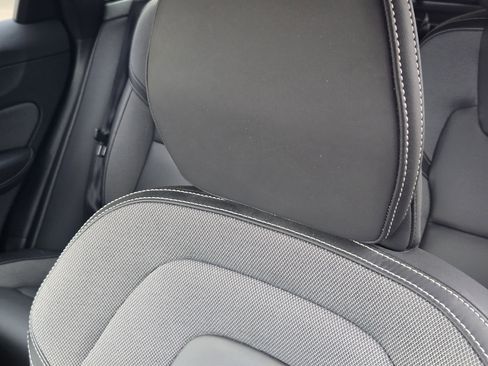 Used 2023 Volvo XC60 B5 Ultimate w/ Climate Package image 24