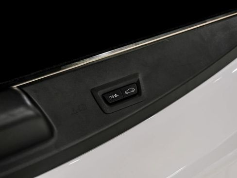 Used 2022 Rolls-Royce Cullinan AWD/4WD image 74