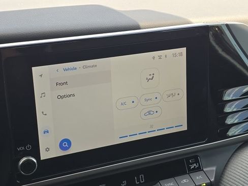 Used 2025 Toyota Camry SE image 29