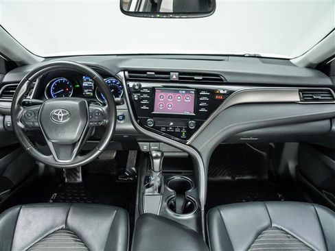 Used 2019 Toyota Camry SE w/ Convenience Package image 21