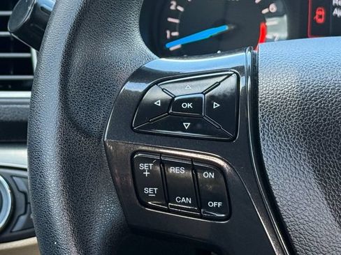 Used 2017 Ford Explorer FWD image 12