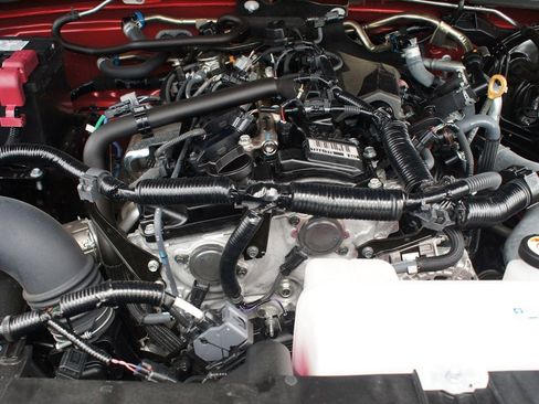 Used 2025 Toyota Tacoma TRD Sport w/ TRD Sport Premium Package AWD/4WD image 28