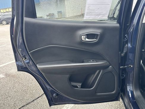 Used 2018 Jeep Compass Limited w/ Navigation Group image 15