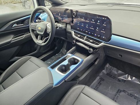 New 2026 Chevrolet Equinox EV LT FWD image 10