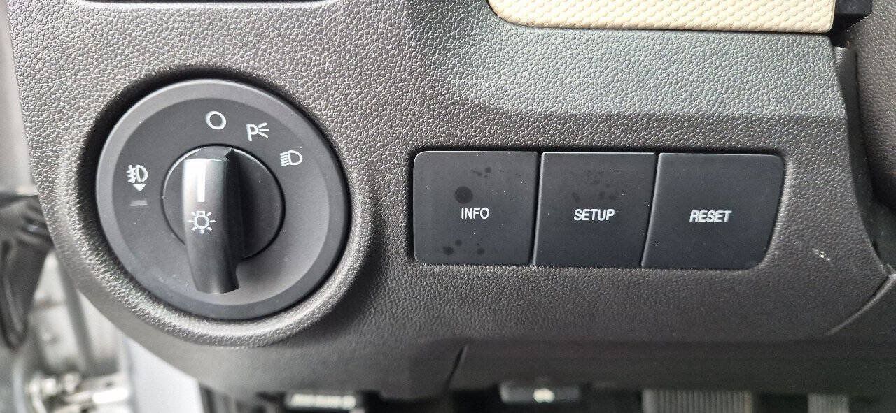 Used 2011 Mercury Mariner 2WD w/ 101A Rapid Spec Order Code image 15