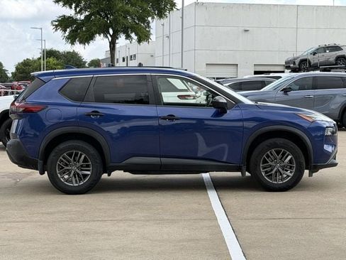 Used 2021 Nissan Rogue S FWD image 3