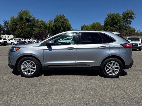 Used 2023 Ford Edge SEL AWD/4WD image 2
