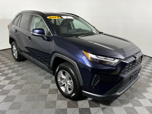 Used 2024 Toyota RAV4 XLE FWD image 3