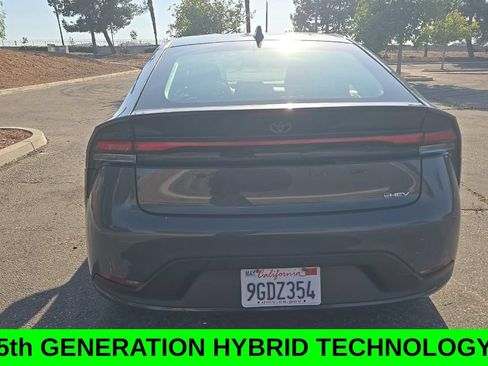 Used 2023 Toyota Prius LE FWD image 31