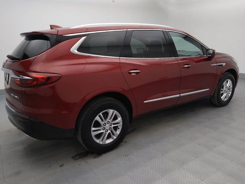 Used 2018 Buick Enclave Essence image 10