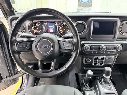 Used 2022 Jeep Gladiator Sport AWD/4WD image 36