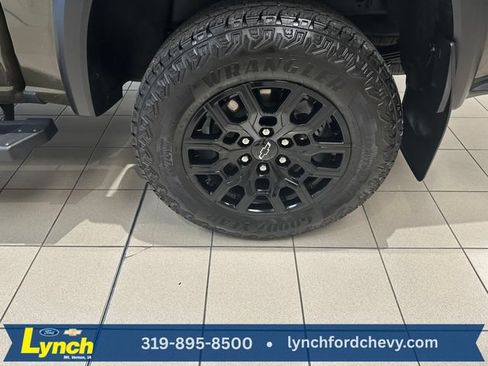 Used 2023 Chevrolet Colorado Trail Boss w/ Advanced Trailering Package AWD/4WD image 23