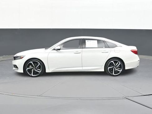 Used 2018 Honda Accord Sport image 8