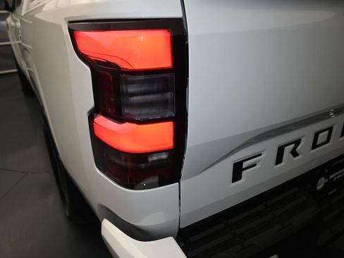 Certified 2026 Nissan Frontier SV w/ Tow Package AWD/4WD image 13