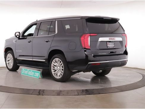 Used 2024 GMC Yukon SLT AWD/4WD image 8