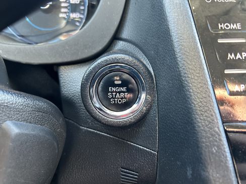 Used 2018 Subaru Forester 2.5i Touring w/ Popular Package #3B image 17