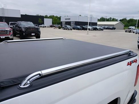 Certified 2018 Chevrolet Silverado 1500 High Country AWD/4WD image 36