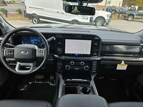New 2026 Ford F250 Lariat w/ Black Appearance Package image 10