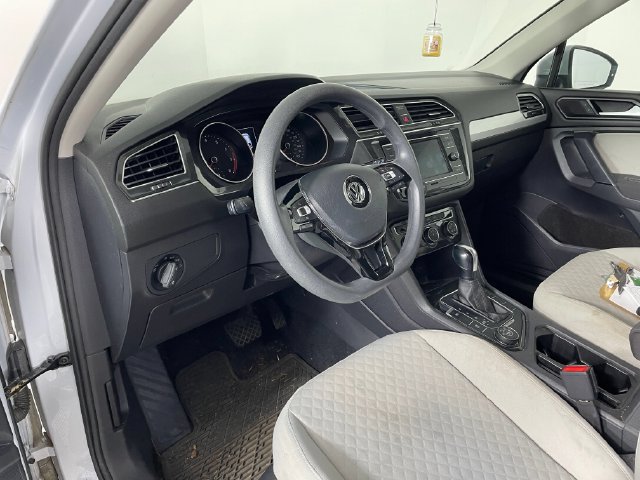 Used 2018 Volkswagen Tiguan S AWD/4WD image 3