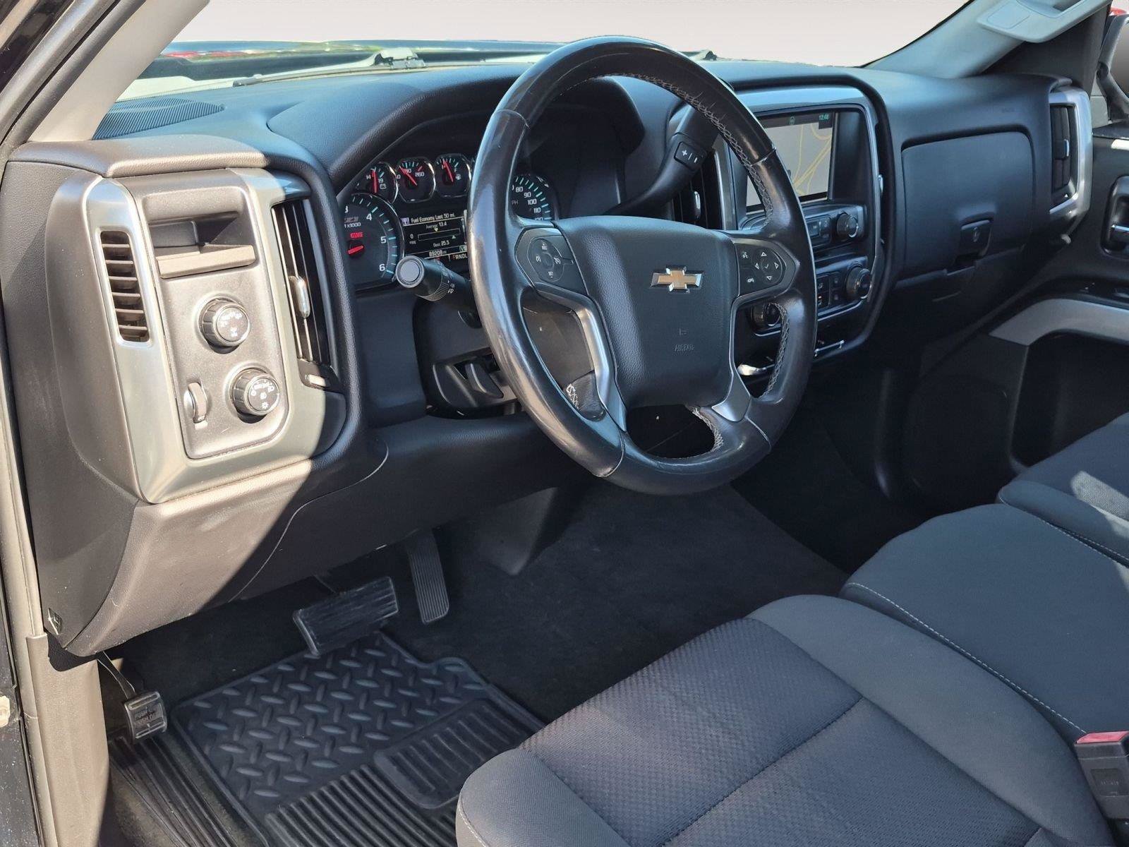 Used 2017 Chevrolet Silverado 1500 LT AWD/4WD image 30