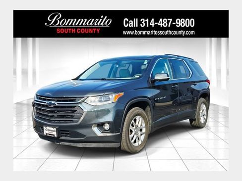 Used 2019 Chevrolet Traverse LT FWD image 1