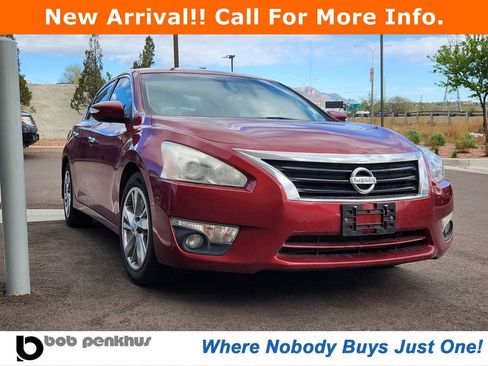 Used 2014 Nissan Altima 2.5 SV w/ Convenience Package image 1