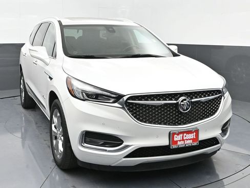 Used 2020 Buick Enclave Avenir image 3