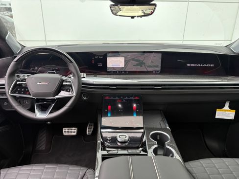 New 2026 Cadillac Escalade ESV V AWD/4WD image 25
