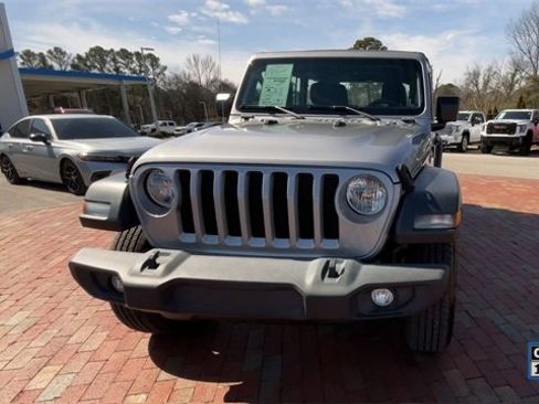Used 2021 Jeep Wrangler Unlimited Sport image 4