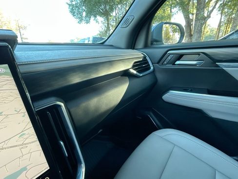 Used 2026 GMC Acadia Elevation w/ Super Cruise Package image 31