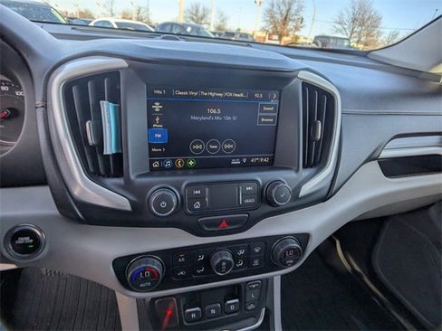 Used 2021 GMC Terrain SLT image 20